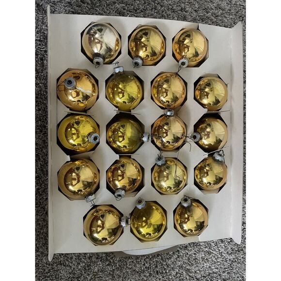 18 VTG SHINY BRIGHT Glass Tree Christmas Ornaments In Original Box- Gold - Picture 3 of 8
